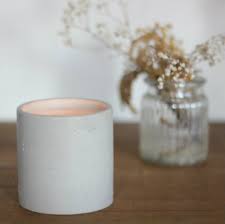 Pot en matière recyclée – local