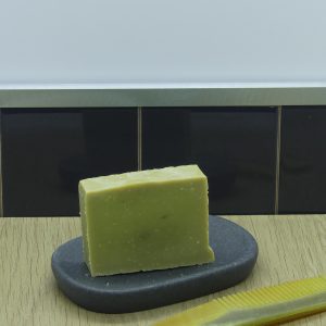 Shampoing pour cheveux gras – local & bio