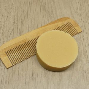 Après shampoing lait chèvre aux huiles essentielles citron patchouli – Local & bio