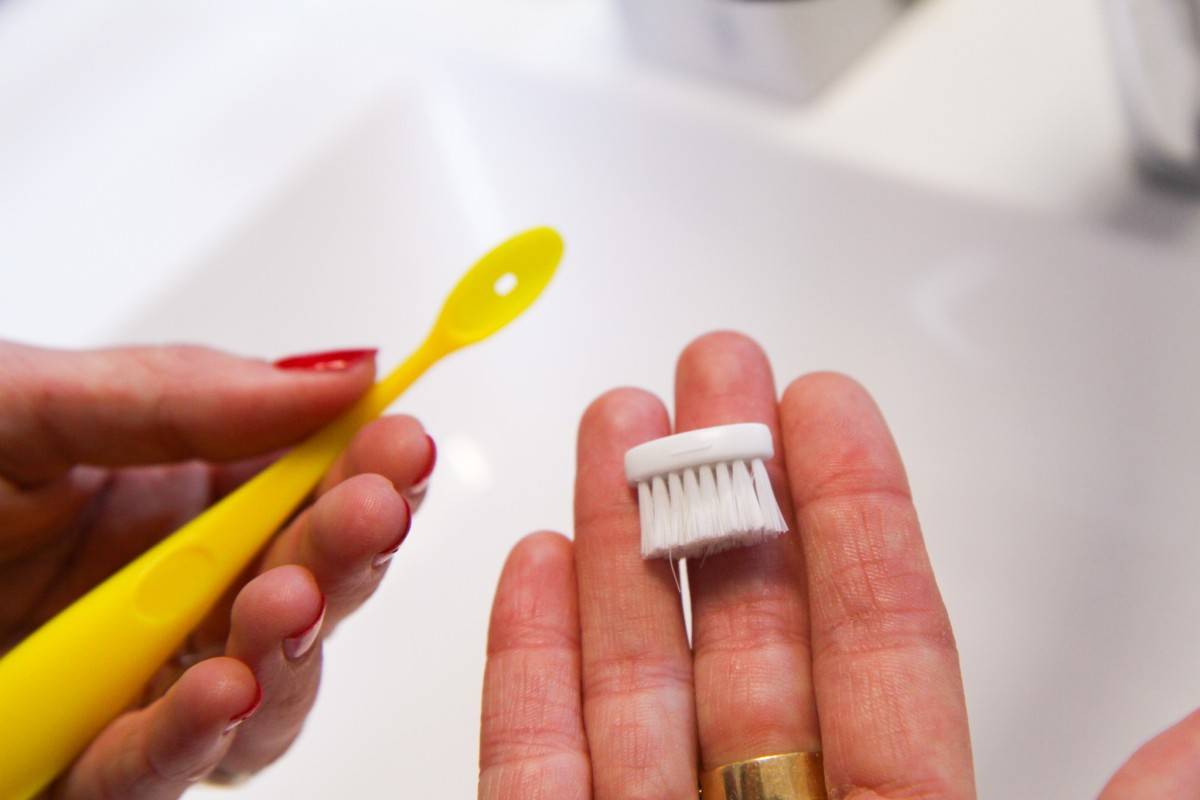 Brosse à dents enfant 2-6 ans à tête rechargeable – Française – Image 2