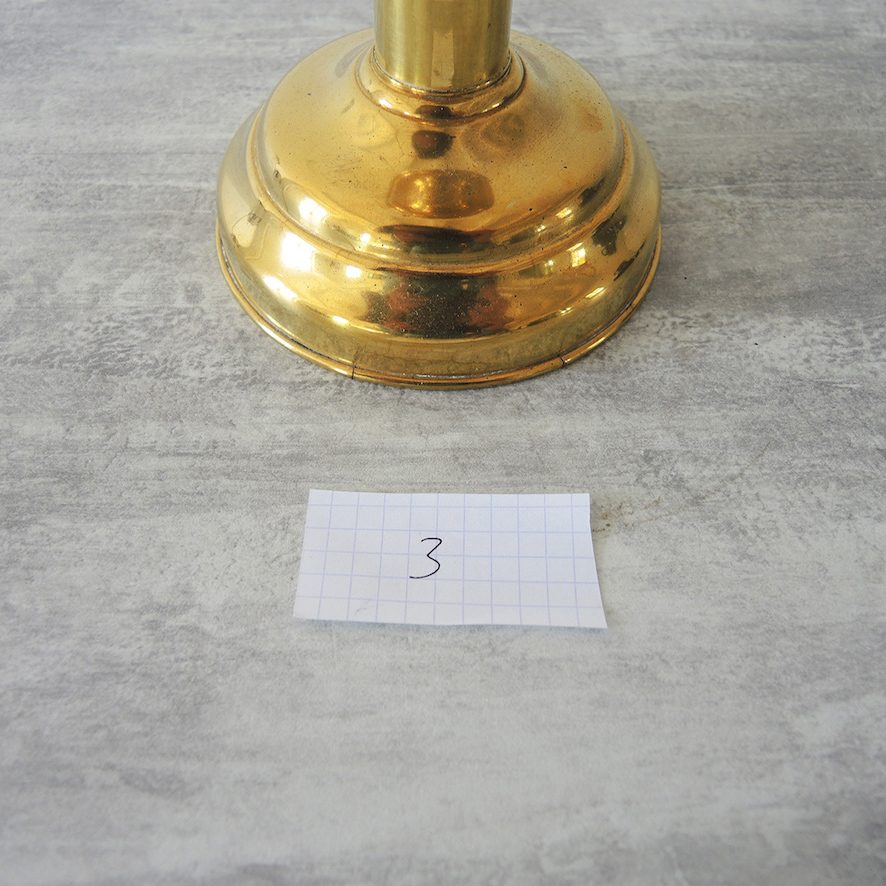 Ancienne Lampe Pigeon Cylindre à Pied en Laiton – Image 2