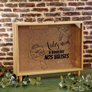 Urne Thème Voyage « Aidez nous à boucler nos valises »  – Bois